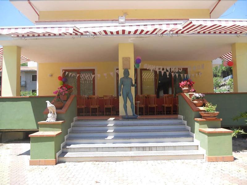 Real Asturias Hotel Acquappesa Extérieur photo