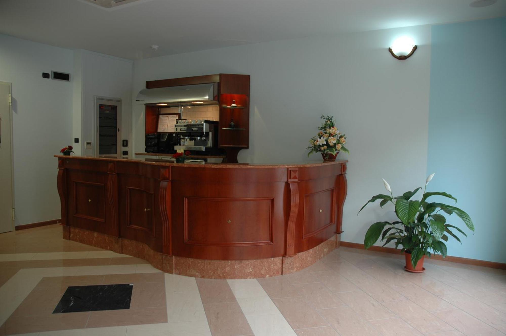 Real Asturias Hotel Acquappesa Extérieur photo