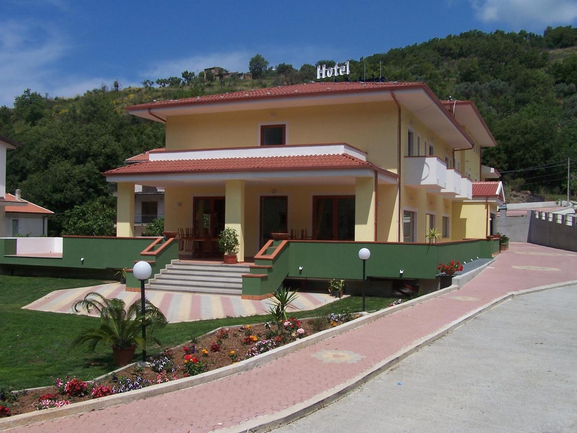 Real Asturias Hotel Acquappesa Extérieur photo